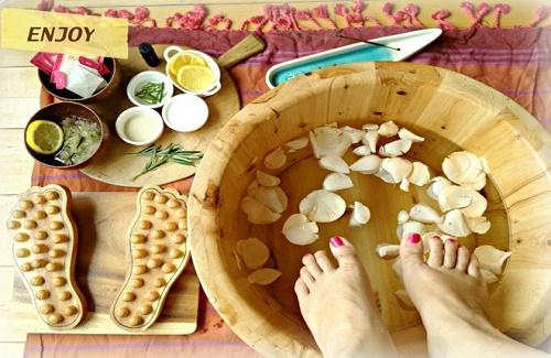 Lợi ích của việc ngâm chân thảo dược đối với sức khỏe