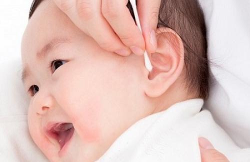 Viêm tai giữa thanh dịch là gì? Nguyên nhân và điều trị bệnh