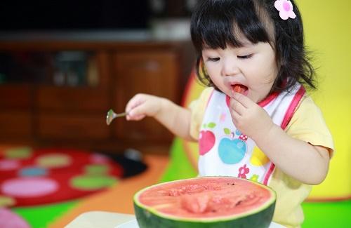 Những thực phẩm không cho trẻ dưới 1 tuổi sử dụng mẹ nào cũng phải biết