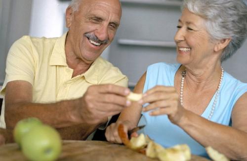 Cách bổ sung hiệu quả vitamin cho người cao tuổi
