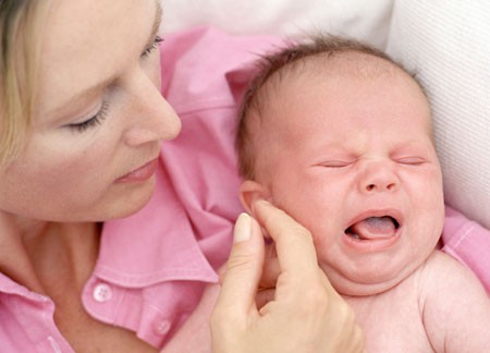 Mách mẹ cách nghe nhịp thở phát hiện bệnh hô hấp ở trẻ em
