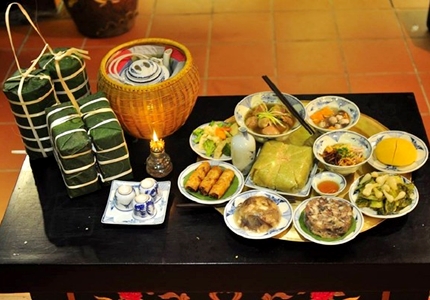 Các món ăn ngày Tết phải có trên mâm cỗ người Việt