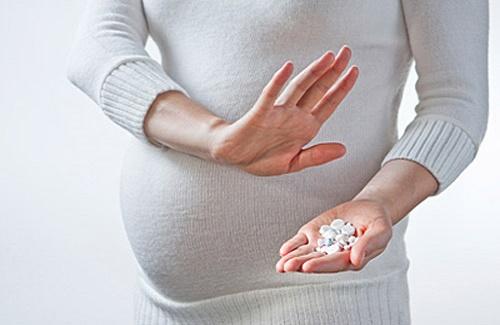 Những loại thuốc ảnh hưởng xấu đến bà bầu và thai nhi