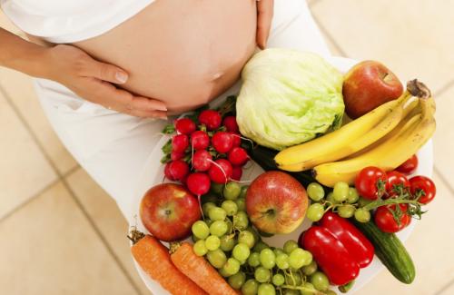 Nuôi dưỡng trẻ từ trong bào thai với chế độ dinh dưỡng phù hợp