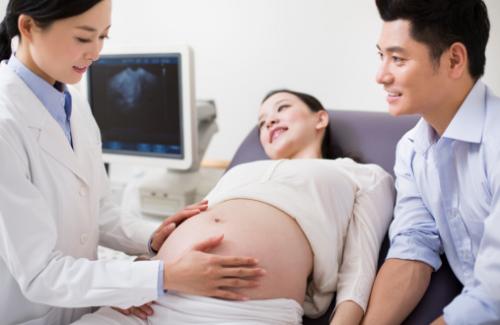 Dấu hiệu cần đi khám thai trong suốt quá trình mang thai
