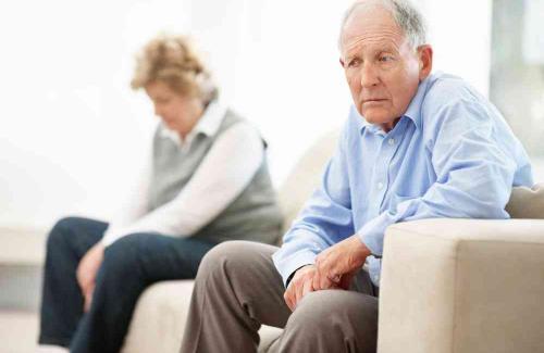 Bệnh trĩ ở người cao tuổi - Triệu chứng và cách phòng ngừa