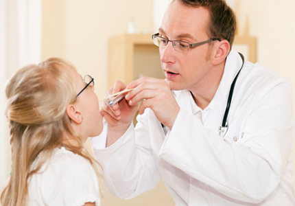 Bài thuốc chữa nhiệt miệng cho bé đơn giản và hiệu quả