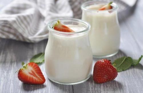 Sữa chua tách béo là gì? Những ưu nhược điểm của sữa chua tách béo
