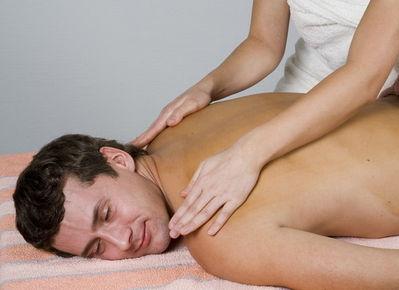 Cách massage cho chàng dẻo dai mà các nàng nên biết