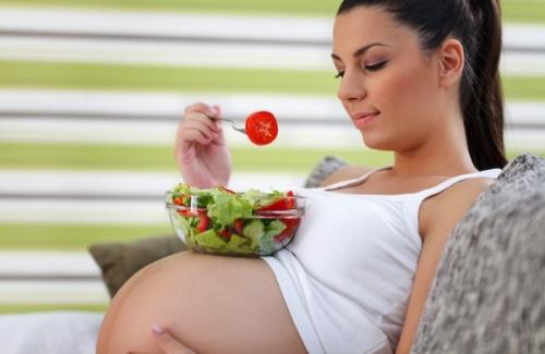 Chế độ dinh dưỡng cho bà bầu 3 tháng cuối thai kỳ nên chú ý