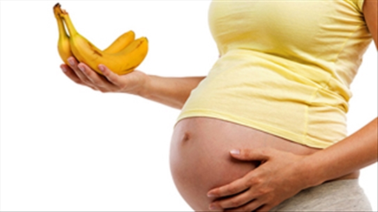 Công dụng thần kì của chuối đối với phụ nữ mang thai