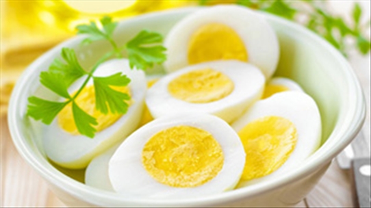 Mách bạn bí quyết luộc trứng không bị mất chất dinh dưỡng