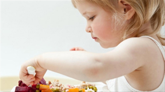 Bữa ăn phụ cho trẻ em: Tuyệt đối không thể coi là thứ yếu