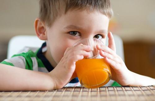 Những chế độ ăn uống cực kỳ phản khoa học với trẻ em