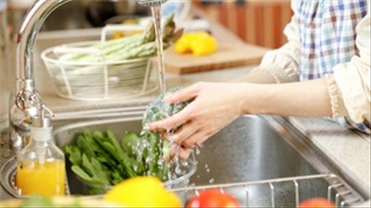 Cách vệ sinh an toàn thực phẩm để chống tiêu chảy