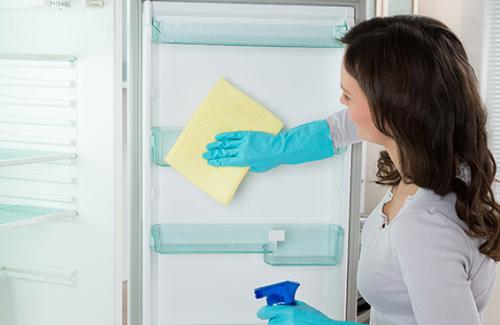 Bạn có biết: Cách vệ sinh tủ lạnh thế nào để không còn mầm bệnh?