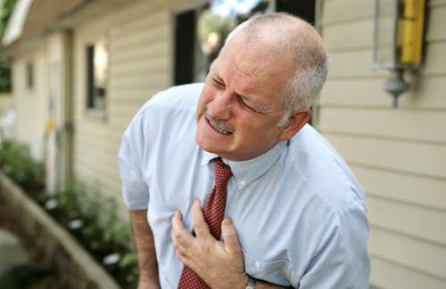 Những hiểu biết sai lầm về hen suyễn với bệnh tim tuổi già