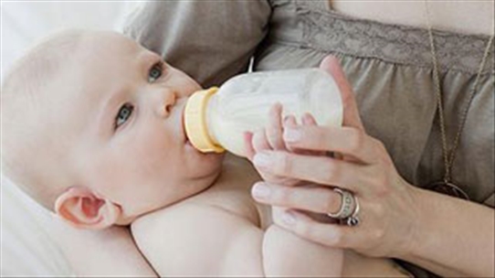 Các bước sơ cứu khi trẻ bị sặc sữa mà cha mẹ nên lưu ý