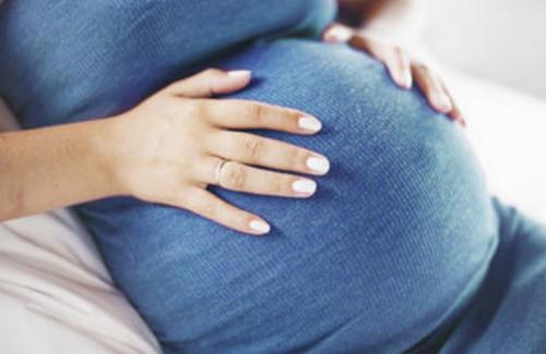 Mang thai là gì? Những dấu hiệu khi mang thai mẹ nên biết