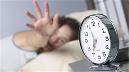4 sai lầm nhiều người hay mắc khi mới ngủ dậy: Nên bỏ ngay để tránh bệnh nặng
