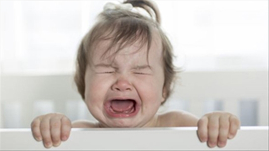 Giải mã tiếng khóc của trẻ và 9 cách để dỗ trẻ nín khóc ngay