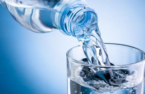 Bạn có chắc mình biết: khi nào không nên uống nước?