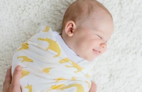 5 kiến thức "sai bét" về giấc ngủ của trẻ sơ sinh nhiều cha mẹ mắc phải