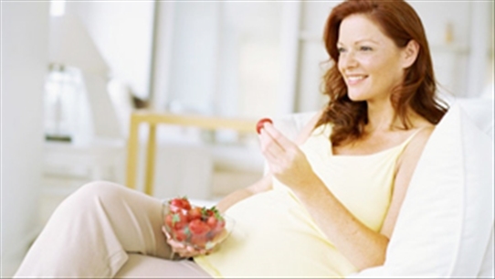 Cách bổ sung dinh dưỡng hợp lý trong thai kỳ mẹ bầu nên biết