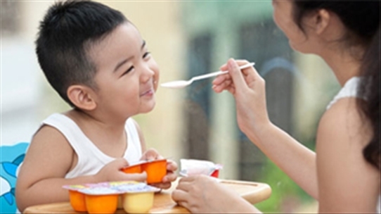 Cách nhận biết và chăm sóc trẻ suy dinh dưỡng mẹ nên biết