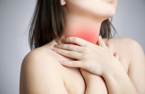 Cần phải làm gì với chứng thắt nghẹn trong ngực và cổ họng?