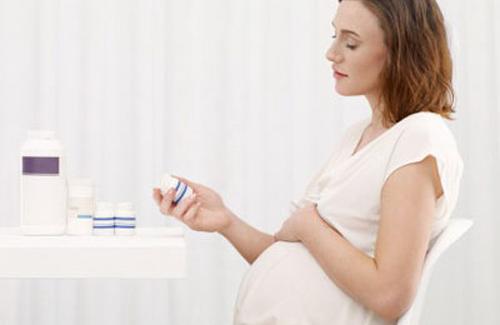 Mắc bệnh phụ khoa khi mang thai có nguy hiểm hay không?