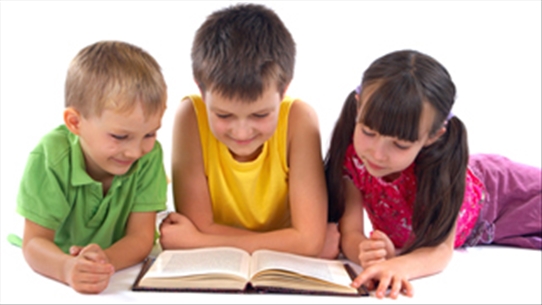 Lợi ích của việc đọc sách cho trẻ nhỏ bố mẹ nên biết