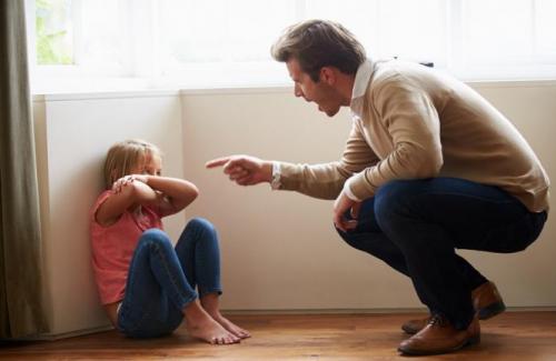 10 thời điểm bố mẹ tuyệt đối không nên mắng con có thể bạn chưa biết