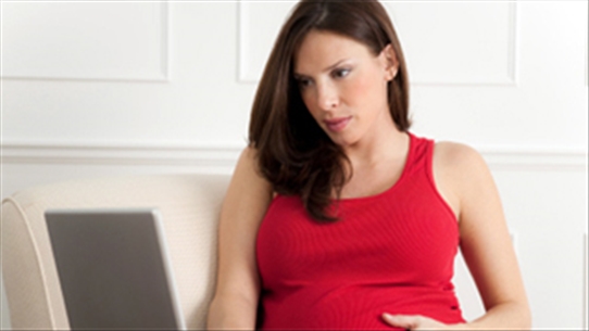 Tác hại của nước hoa tới mẹ bầu và thai nhi bạn nên biết