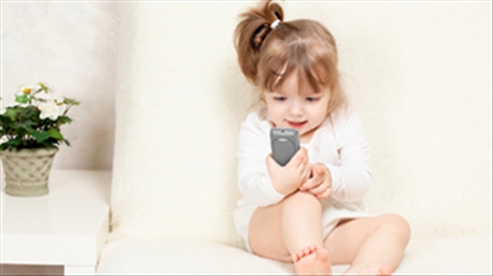Smartphone là thủ phạm khiến trẻ thiếu ngủ, bạn đã biết chưa?