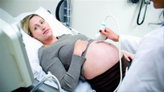 Cảnh báo tình trạng phù thai ở mẹ bầu có thể ảnh hưởng thai nhi