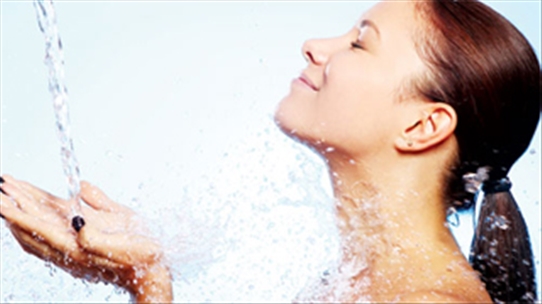 5 thời điểm cấm kỵ cho việc tắm vào mùa hè bạn nên biết