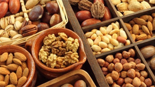 Bổ sung các loại hạt trong chế độ ăn vặt của bạn để nâng cao sức khỏe