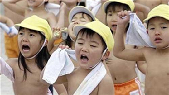 Dạy trẻ theo cách "điên rồ" của bố mẹ Nhật nhưng mang lại hiệu quả không ngờ