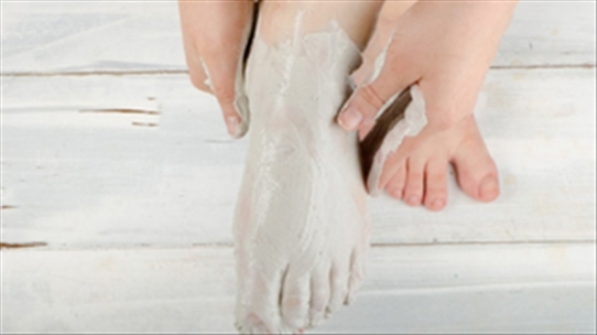 Thải độc qua gan bàn chân cực đơn giản chỉ với 3 nguyên liệu, tăng cường sức khỏe, da dẻ hồng hào