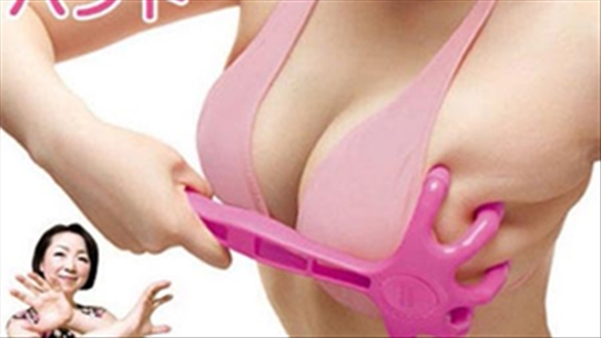Tranh cãi về dụng cụ cào làm nở ngực phụ nữ trên thị trường hiện nay