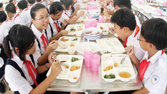 Cách dạy trẻ nhận biết thực phẩm sạch khi ăn bán trú