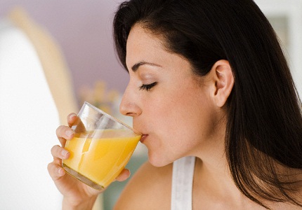 Những cách uống nước cam sai lầm gây hại cho sức khỏe