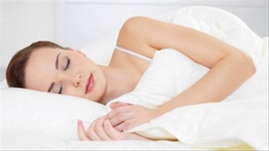 Tư thế ngủ giúp loại bỏ chất độc từ não có thể bạn chưa biết