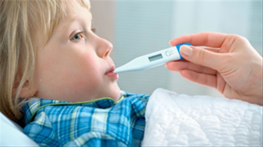 Cách đơn giản phòng bệnh viêm phổi cho trẻ lúc giao mùa
