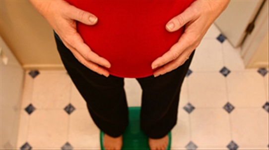 Thiếu cân thai kỳ: Nguy hiểm khôn lường cho cả mẹ và con