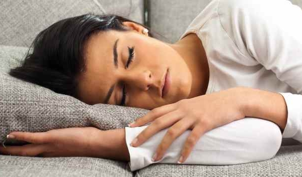Những điều cần biết về hiện tượng giật mình khi ngủ