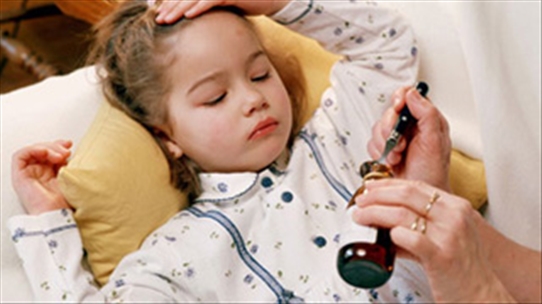 5 cách hạ sốt khiến trẻ gặp nguy hiểm không thể bỏ qua