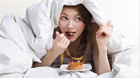 Tác hại khôn lường của 4 thói quen sai lầm trong khi ăn