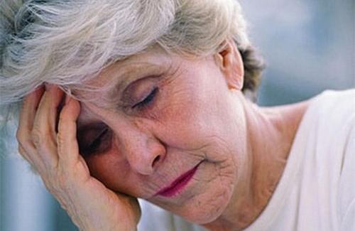 Những trường hợp đau đầu báo hiệu nguy cơ đột quỵ ở người già